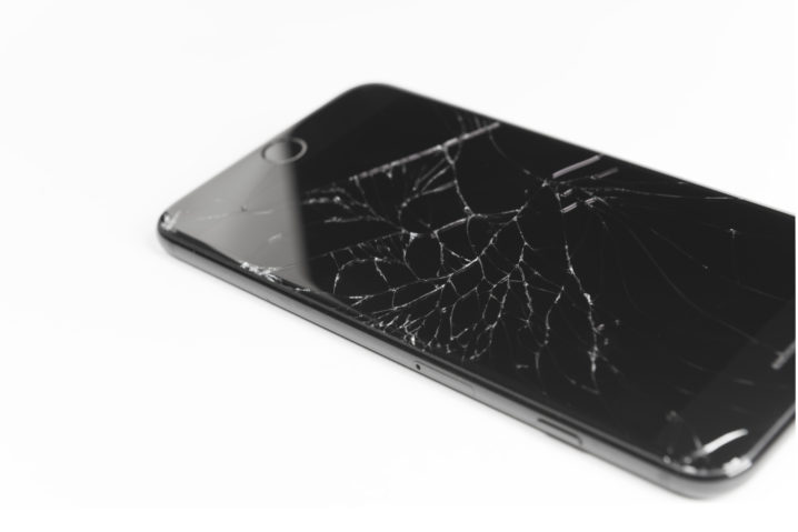 どうしよう!落としてしまってiPhone8の画面が割れた!