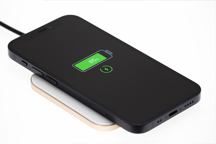 iPhoneバッテリー交換は意味がない？実際の効果と改善点について解説