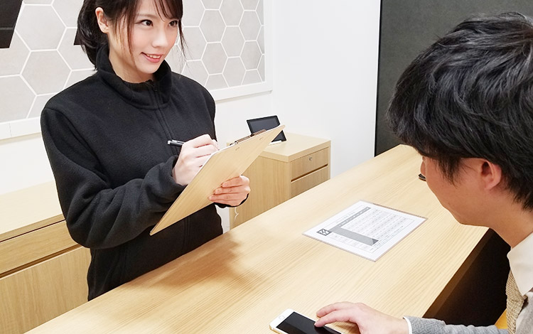 中野店 接客風景